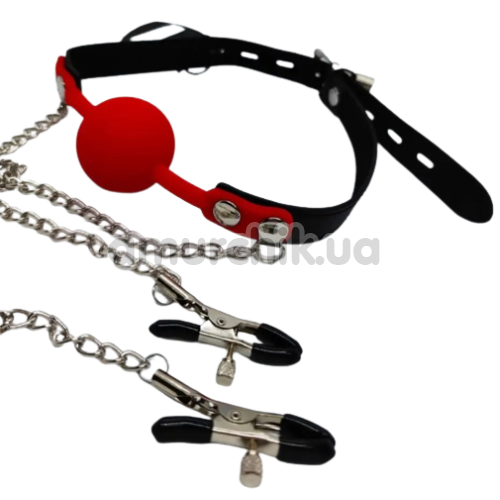 Кляп с зажимами для сосков DS Fetish Locking Gag With Nipple Clamps, красно-черный