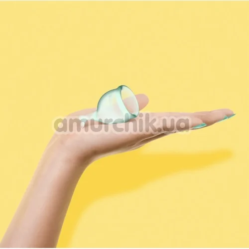 Набор из 2 менструальных чаш Satisfyer Feel Secure, светло-зеленый