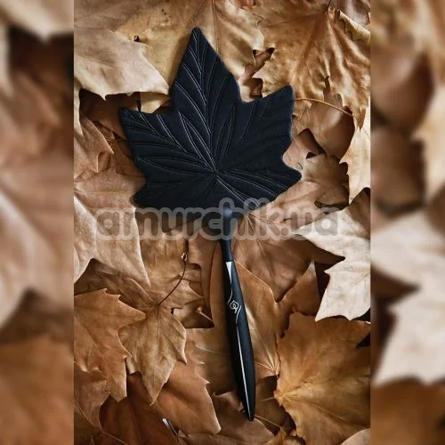 Шлепалка в виде кленового листочка Lockink Leather Whip Maple Leaf, черная