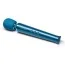 Универсальный вибромассажер Le Wand Petite Rechargeable Vibrating Massager, голубой - Фото №2